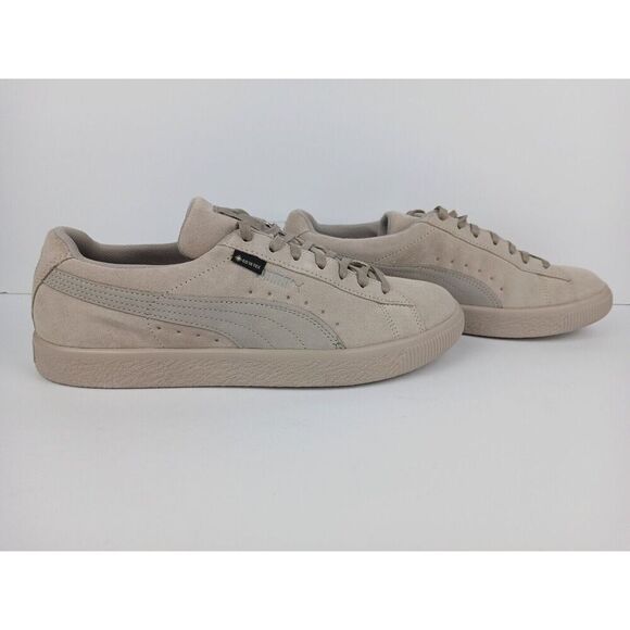 Athletic_Shoes